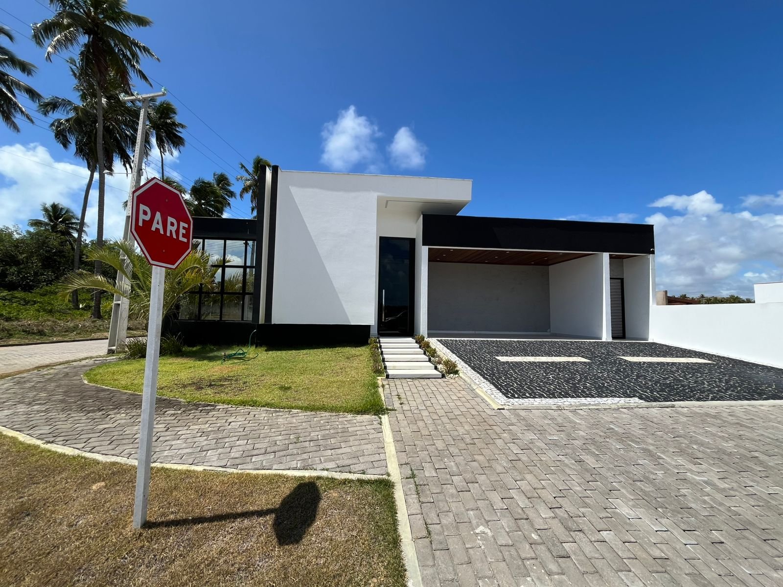 WhatsApp Image 2025-06-12 at 17.52.57