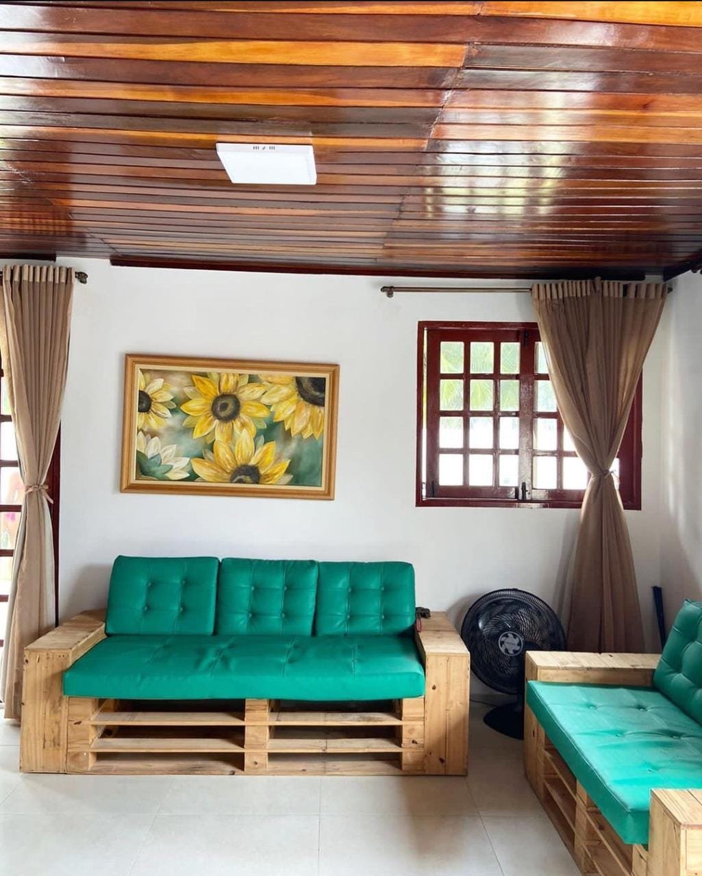 cdc5c6df-1878-4816-9bbe-cbf423bae377