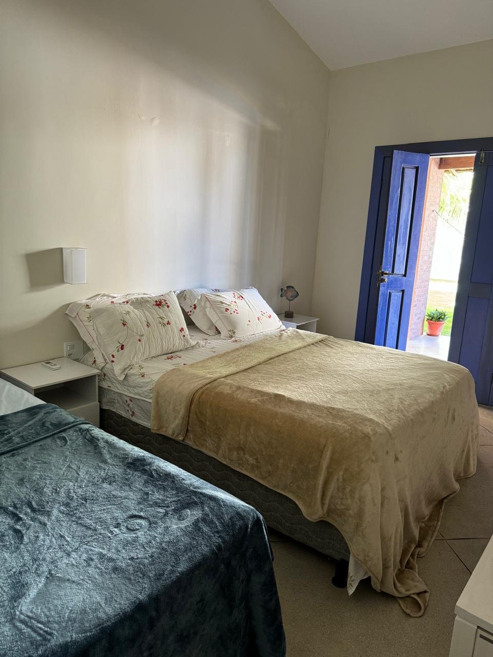 e709ae38-141e-43df-8625-ee5056533c86